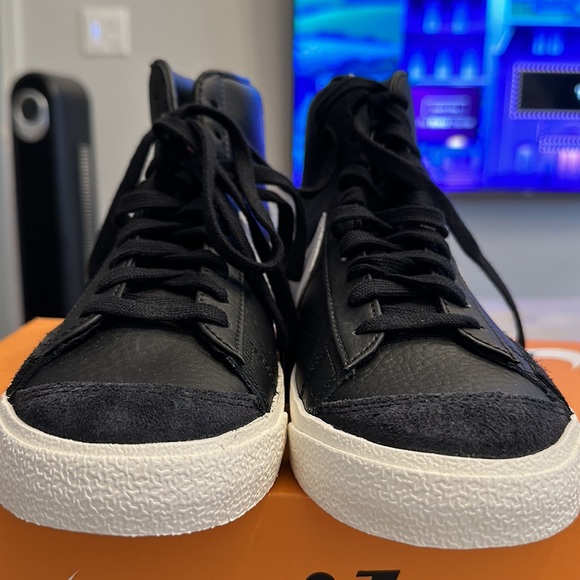 Nike Blazer Mid ‘77 Vintage Black and White Size 9.5 - Picture 7 of 7